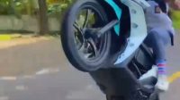 Freestyle di Jalan Raya, Motor Lebaran di Polres