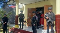 Gelar Patroli Sasar Gereja, Brimob Bone Pastikan Keamanan Dan Kenyamanan Ibadah Jumat Agung