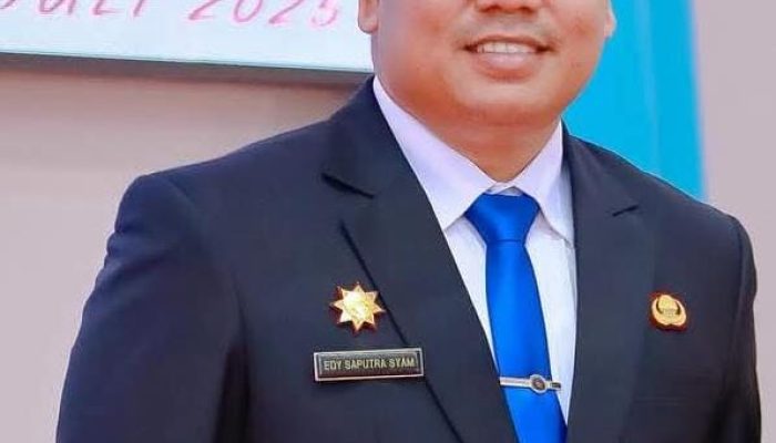Resmi Jabat Plt Sekwan DPRD, Edy Saputra Siap Perkuat Sinergi DPRD dan Pemkab Bone