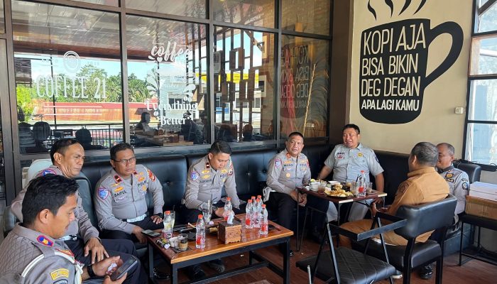 Pertemuan di Kafe, Satlantas Bone Rancang Strategi Rahasia Tertib Lalu Lintas