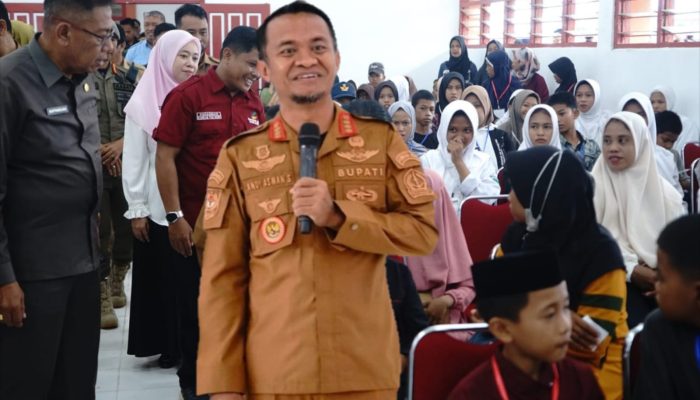 Komitmen Bupati Bone Wujudkan Sekolah Gratis, 100 Anak Prasejahtera Kini Bisa Belajar Tanpa Biaya