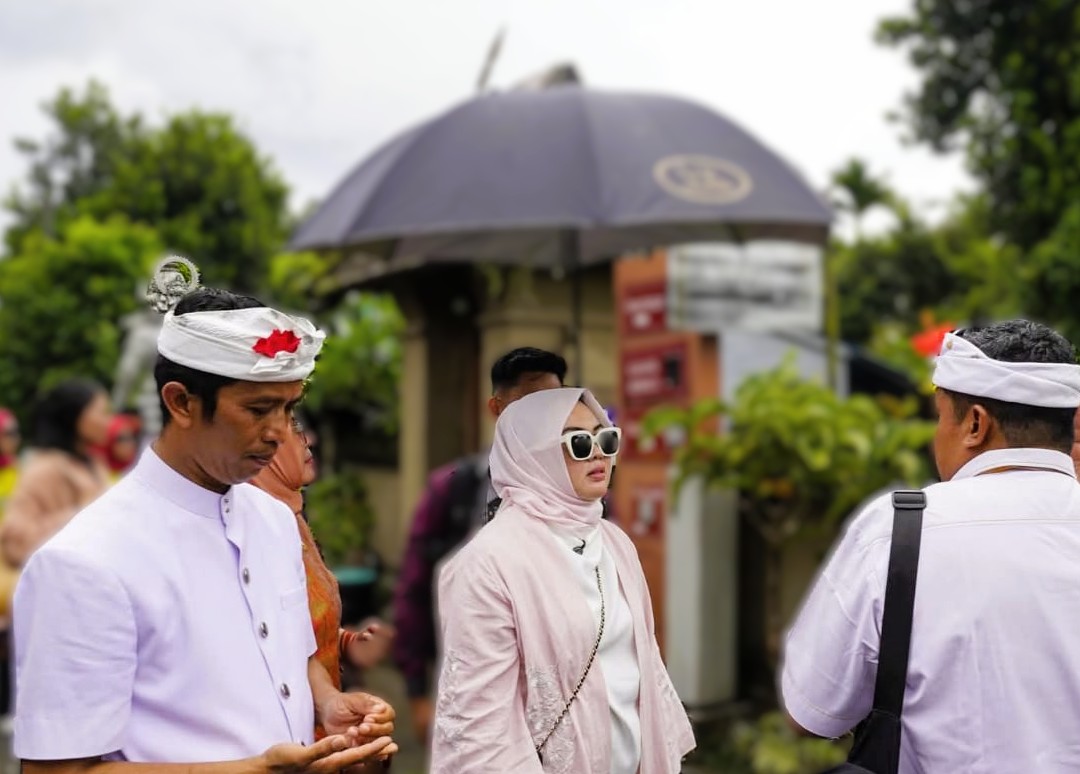 Wali Kota Kendari, Siska Karina Imran (SKI) bersama tokoh masyarakat setempat