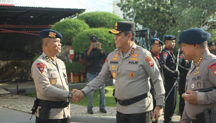 Momen Haru Kapolda Sulsel di Tengah Pasukan Brimob: Kebanggaan Tersendiri bagi Saya