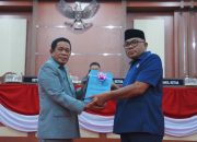 Serahkan Nota Keuangan dan Raperda APBD Sultra 2026, Pemprov Pastikan Prioritas Layanan Dasar Tetap Terjaga
