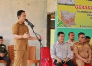 Jelang Natal Tahun 2025, Bupati Konawe Utara Membuka Gerakan Pangan Murah di Kecamatan Wiwirano