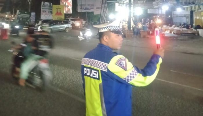 Pergantian Tahun Kemarin, Satlantas Polres Bone Siaga Penuh Urai Kepadatan Lalu Lintas
