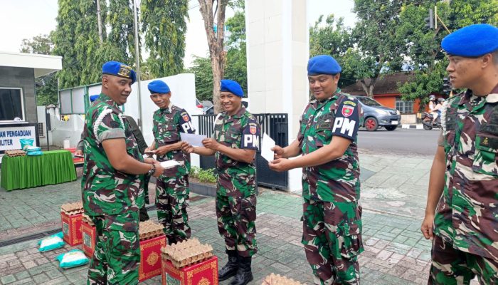 Jelang Idul Fitri 1447 H, Dansubdenpom Bantaeng Beri THR dan Bingkisan untuk Personel