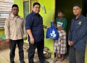 Datangi Rumah Warga, Anggota DPRD Ini Tebar 450 Paket Sembako