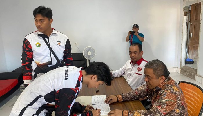 KONI Sultra Salurkan Bonus Atlet PON Beladiri, Total Rp 310 Juta