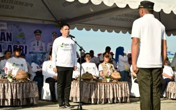 Wamendagri Pimpin Apel Gerakan Indonesia ASRI dan Tinjau Gerakan Pangan Murah di Kendari