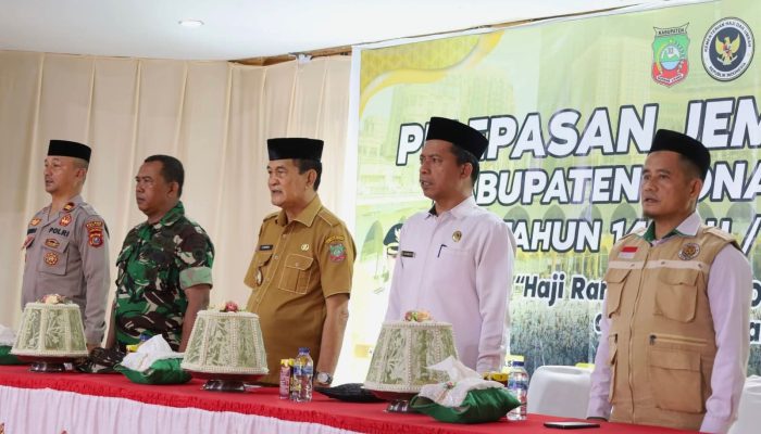 Wabup Konawe Utara Resmi Lepas Calon Jemaah Haji 1447 H/2026 M, Utamakan Pelayanan Ramah Lansia dan Perempuan