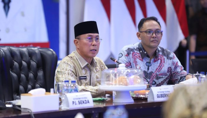 Buka RUPS, Gubernur Sultra Kuatkan Daya Saing BPR Bahteramas