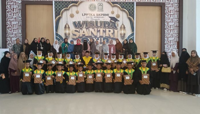 124 Santri Ikuti Wisuda Santri ke-22 BKPRMI Kota Kendari, Jadi Bekal Generasi Qur’ani